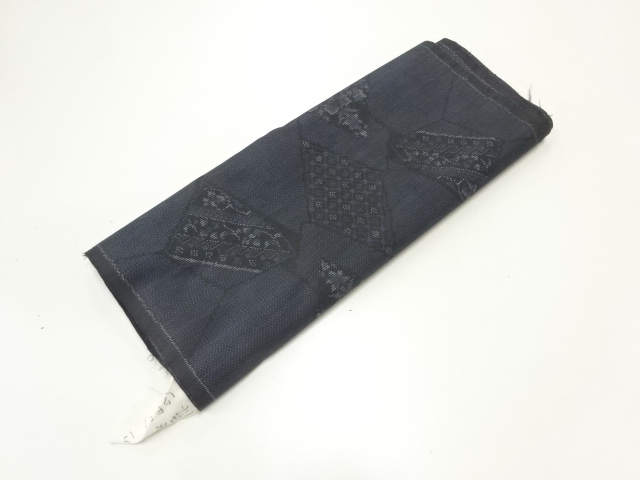 クリスマスセール大特価品　裂取に花更紗模様本場泥大島紬着尺反物